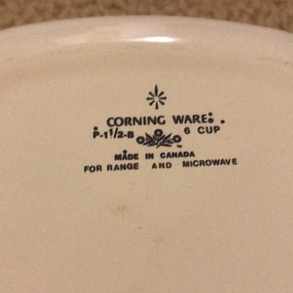 Vintage Blue Cornflower Corning ware Casserole Dish with Lid - Picture 10 of 10